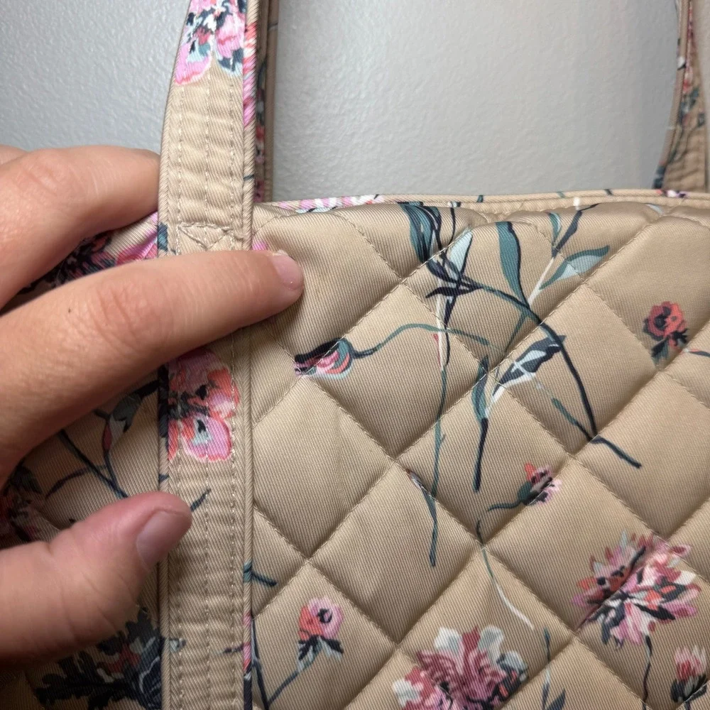 Vera Bradley Strawflowers Quilted Tote Bag Tan Pink Floral Shoulder Bag Zip Top